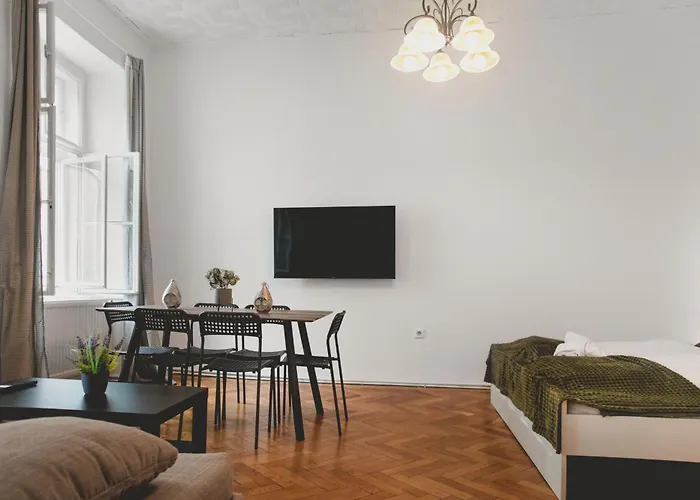 3br Belvedere Family & Long *