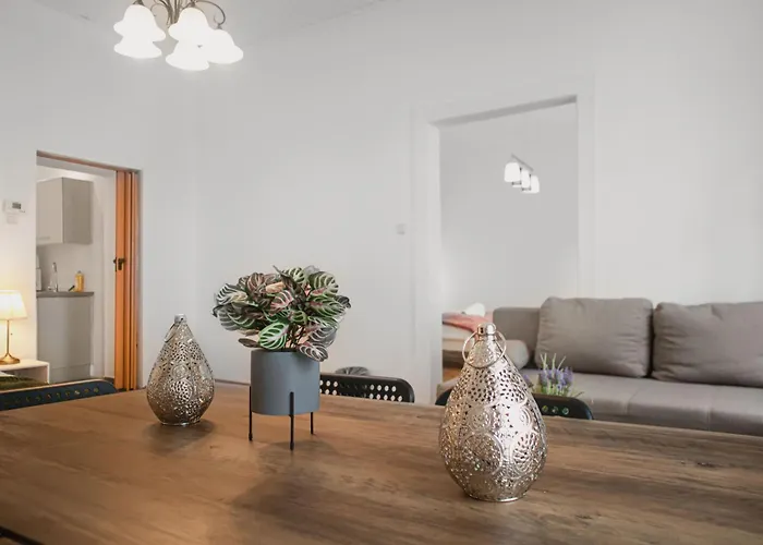 3br Belvedere Family & Long