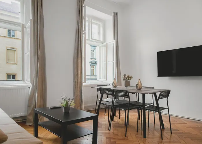 3br Belvedere Family & Long