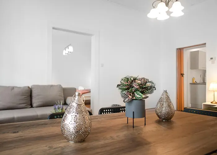 3br Belvedere Family & Long *